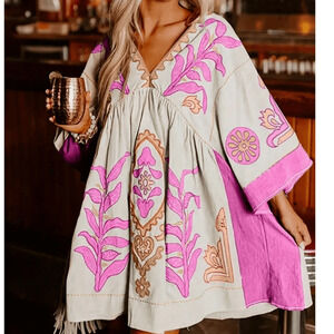 Son 6/28 nEW ! Embroidered Pink and Cream Boho Dress